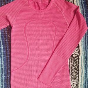 Lululemon long sleeve top